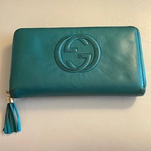 Gucci Soho Zippy Wallet